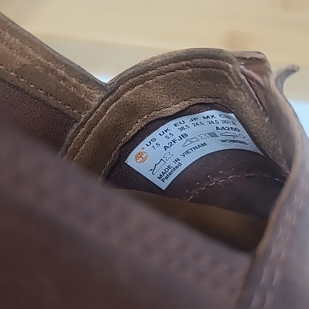 Timberland Brown Slip-On Flats with Cushioned Soles - Picture 7 of 9